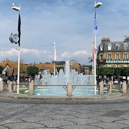 Nice 41 M With Balcony Near The Beach Deauville Zewnętrze zdjęcie