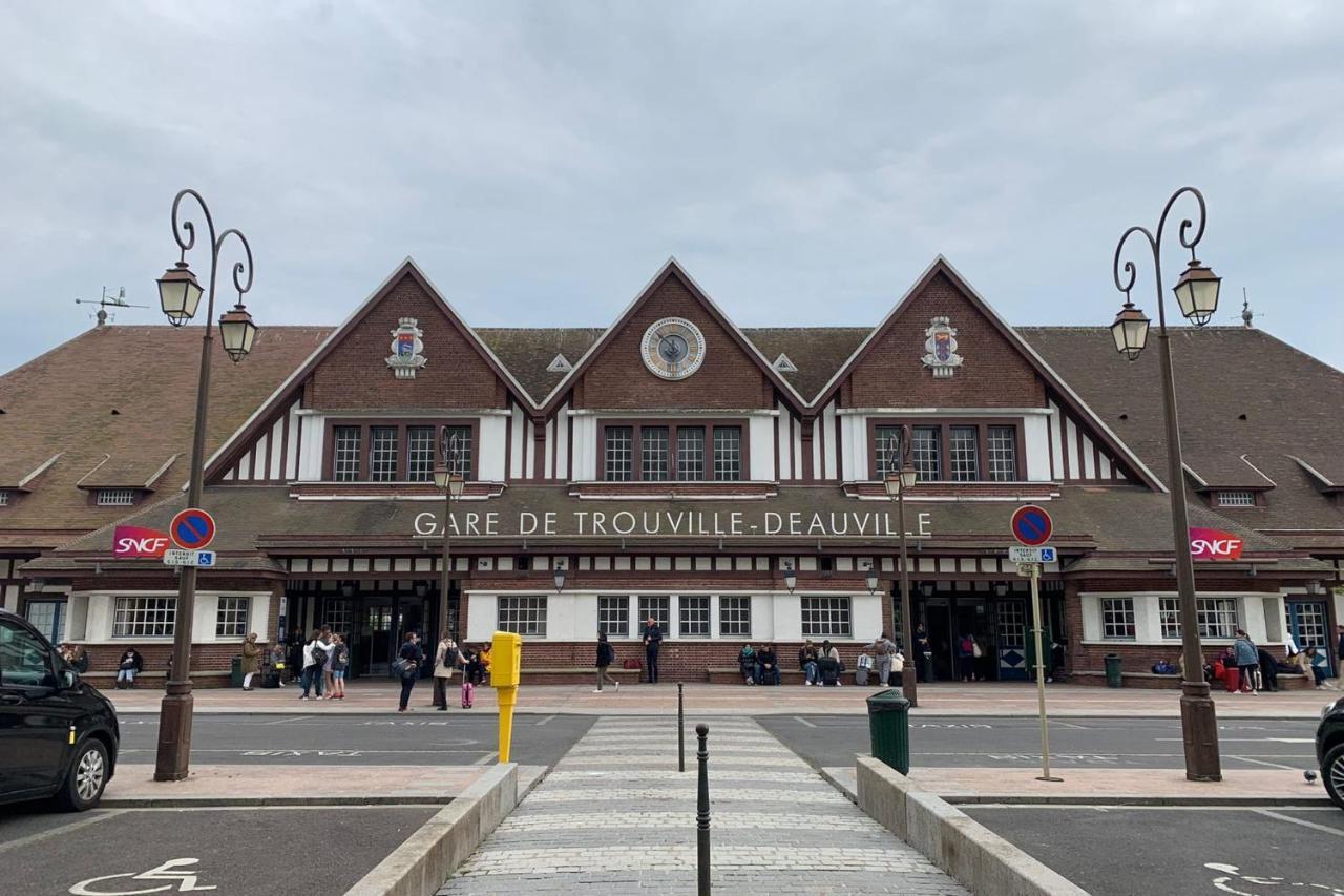 Nice 41 M With Balcony Near The Beach Deauville Zewnętrze zdjęcie